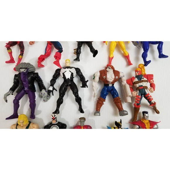Lot of 17 Vintage 1990s Toy Biz Marvel X-men Action Figures and Accessories - Picture 3 of 16